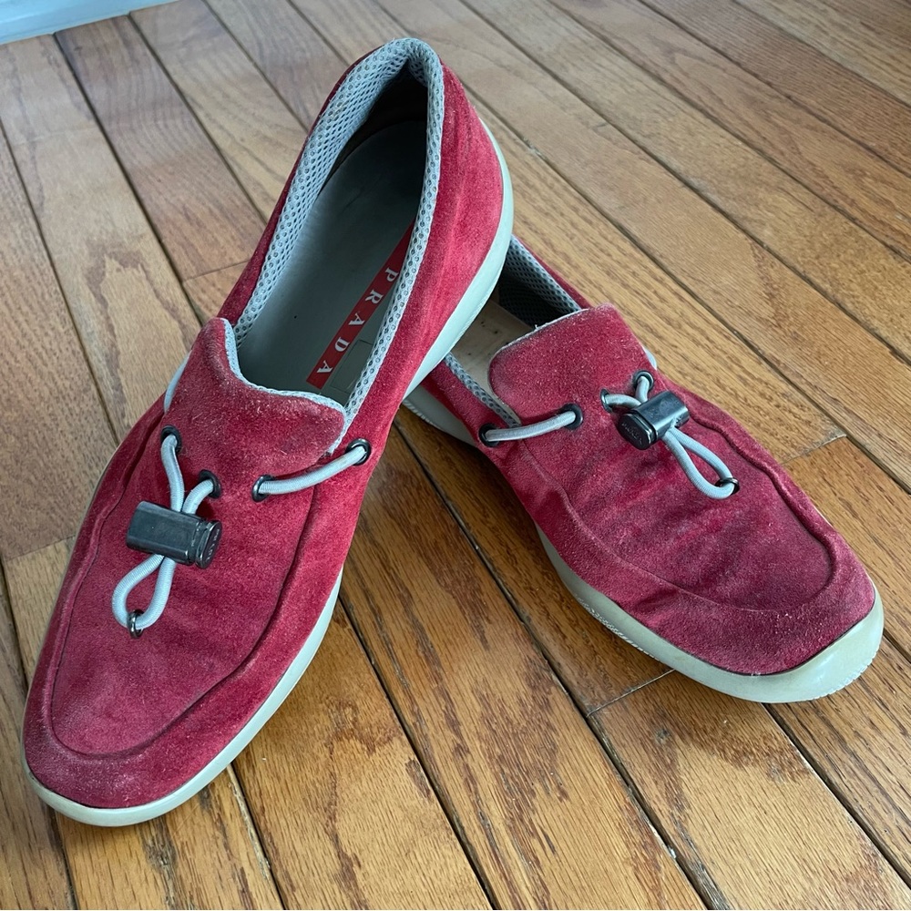 Vintage Prada Linea Rossa Red Suede Toggle Loafers – EU 39.5 (Unisex)